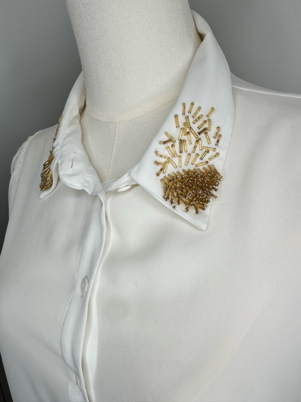 ESQUALO gold toned bead-embellished collar sheer blouse, women’s size 8 - Picture 2 of 7